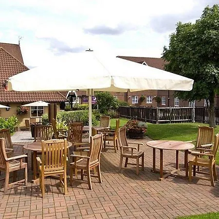 Hotel Premier Bristol East Emersons 3*